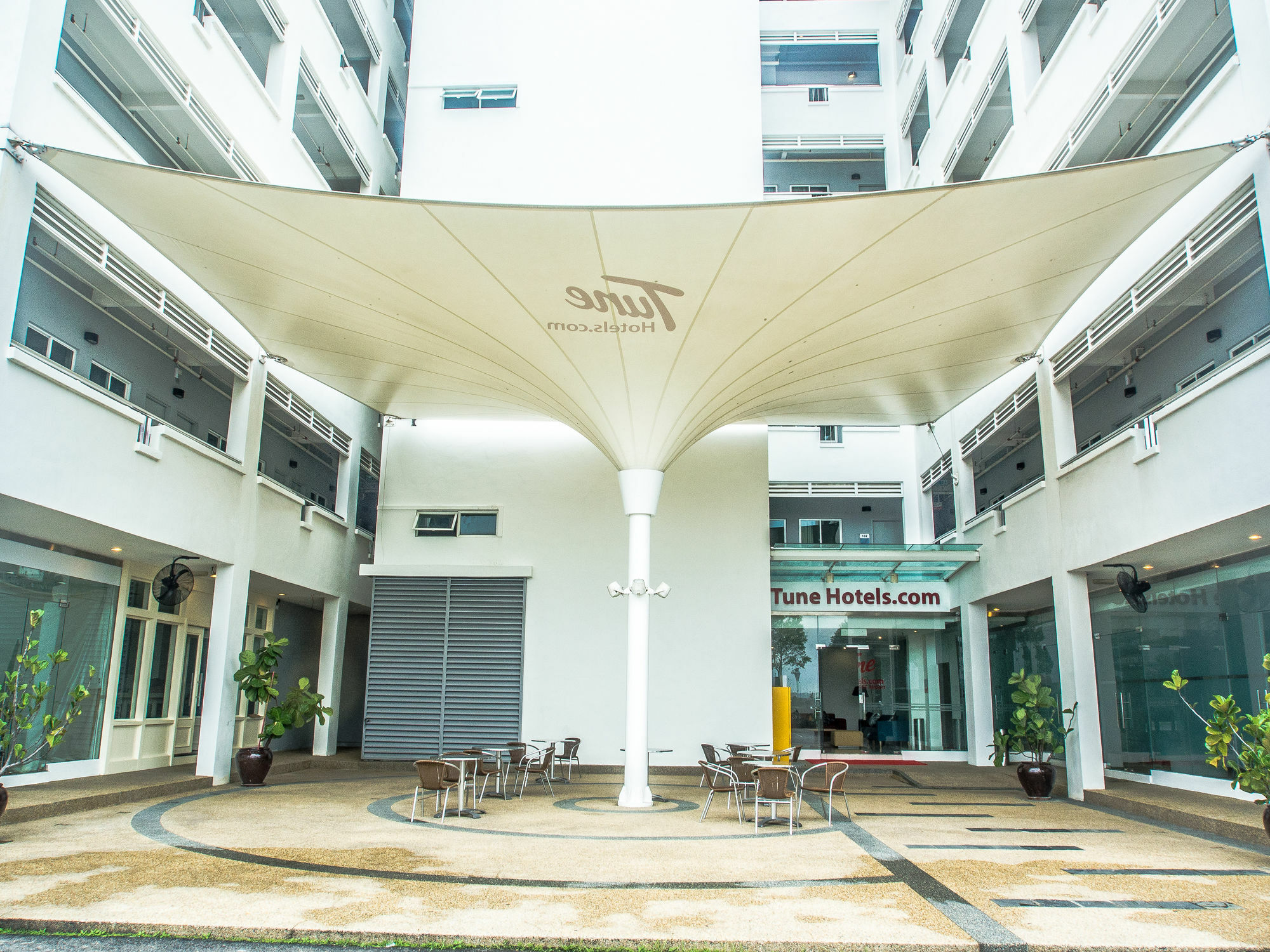 Tune Hotel Klia Aeropolis Sepang Ngoại thất bức ảnh